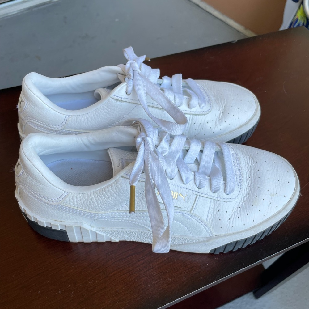 Puma Cali Women’s white size 7